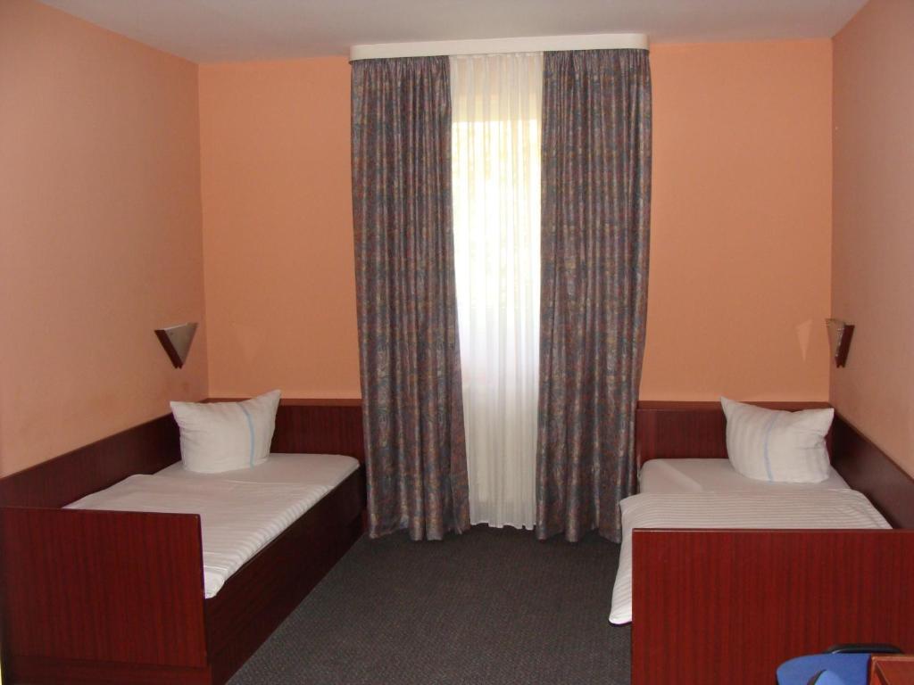Hostel Lan Oradea Cameră foto