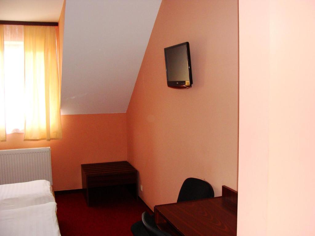 Hostel Lan Oradea Cameră foto