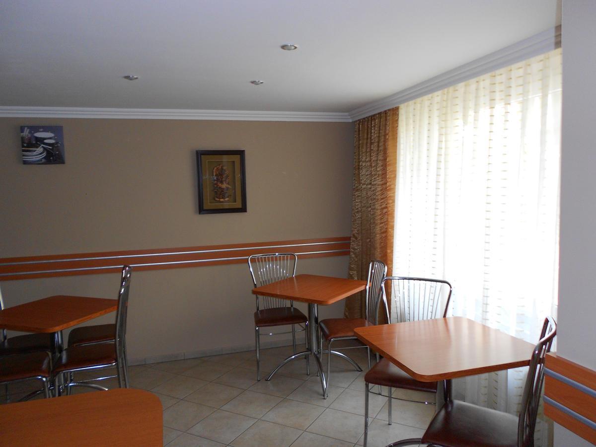 Hostel Lan Oradea Exterior foto